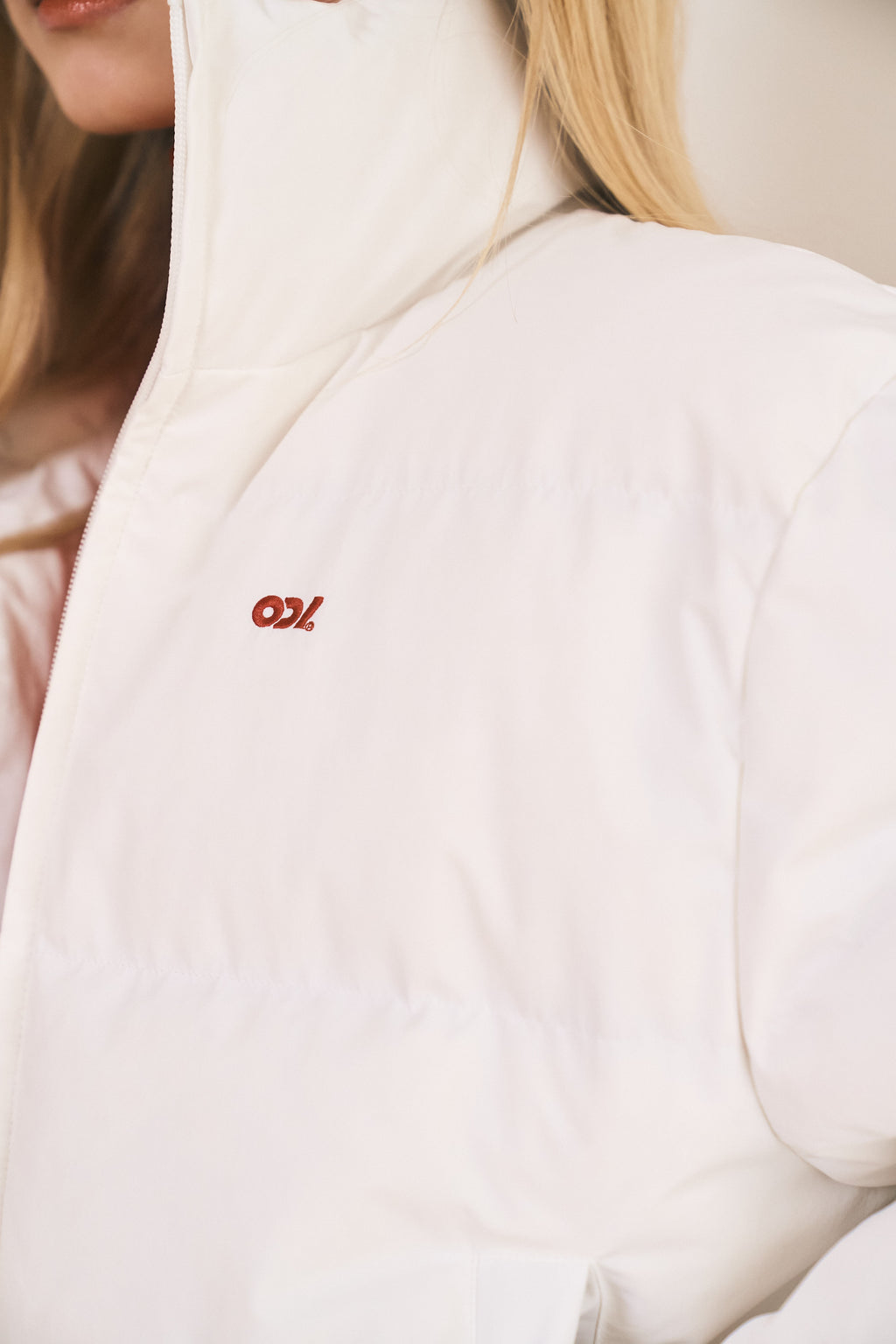 ODY DOWN JACKET（WHITE）